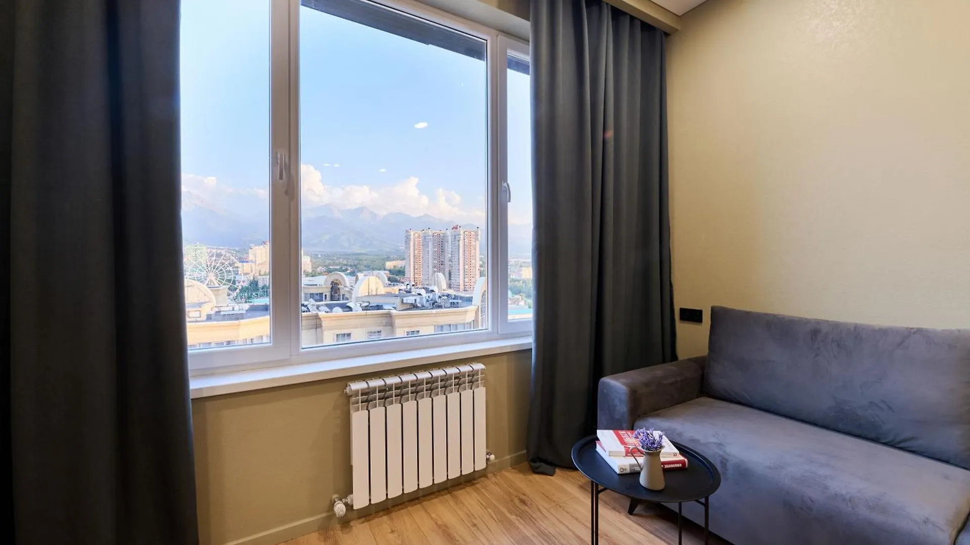 Five Business-Class Rooms In R-House Near Mega Center Ałma Ata 0*,